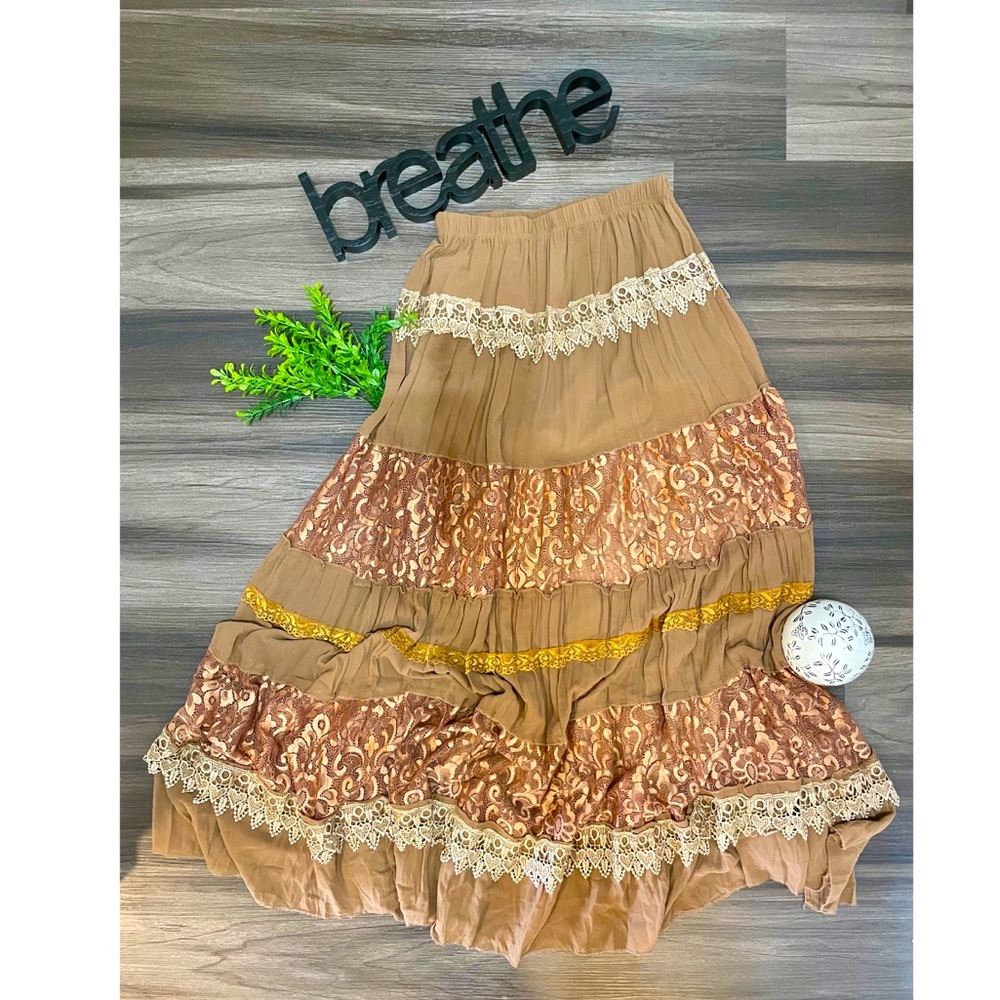 Flowing skirt from wild roots